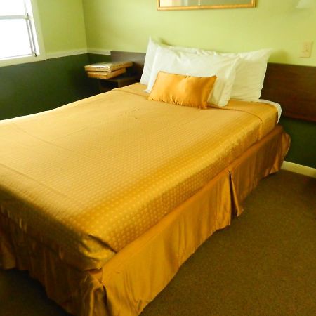 Country Motor Inn Livingston Kültér fotó