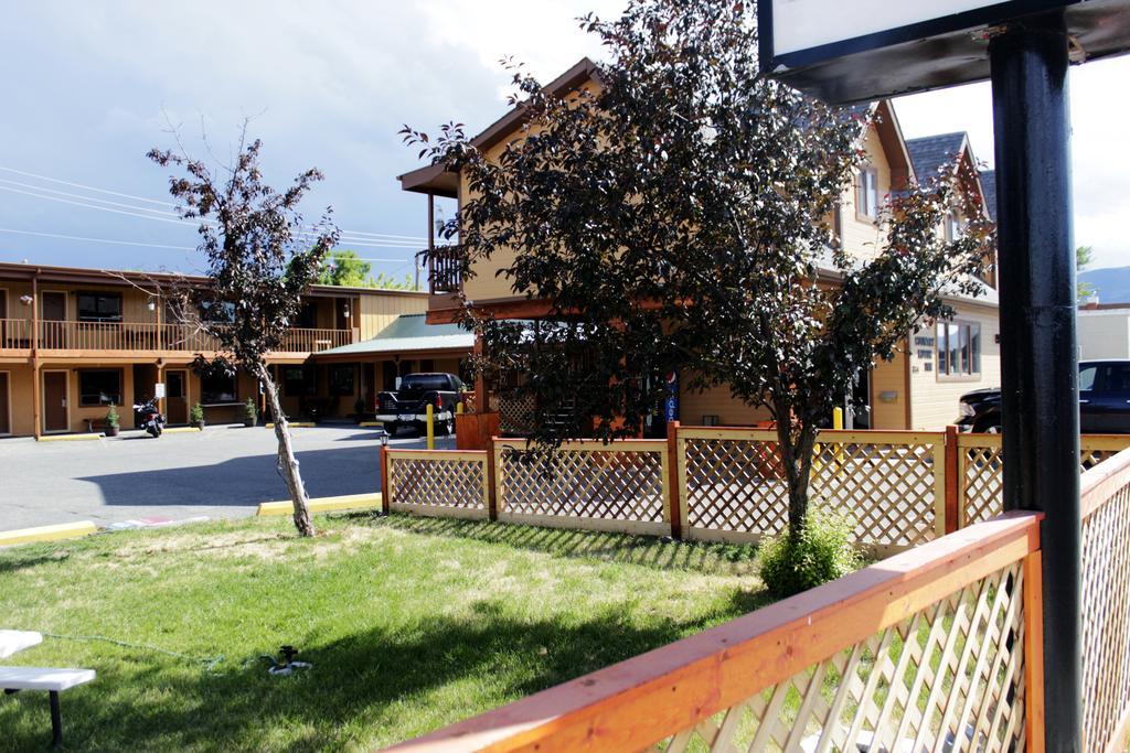 Country Motor Inn Livingston Kültér fotó
