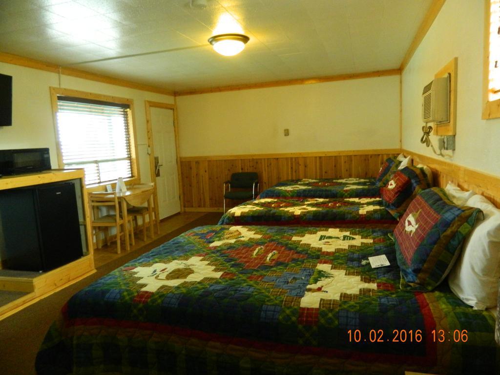 Country Motor Inn Livingston Kültér fotó