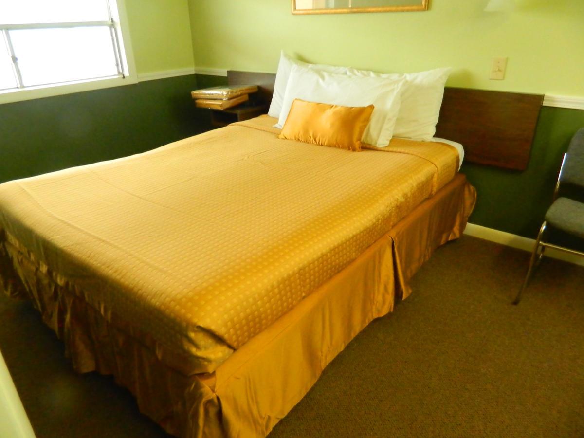 Country Motor Inn Livingston Kültér fotó