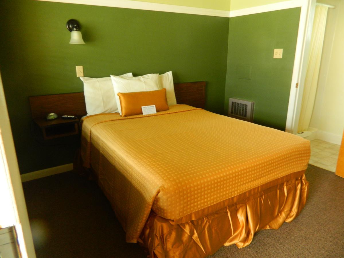 Country Motor Inn Livingston Kültér fotó