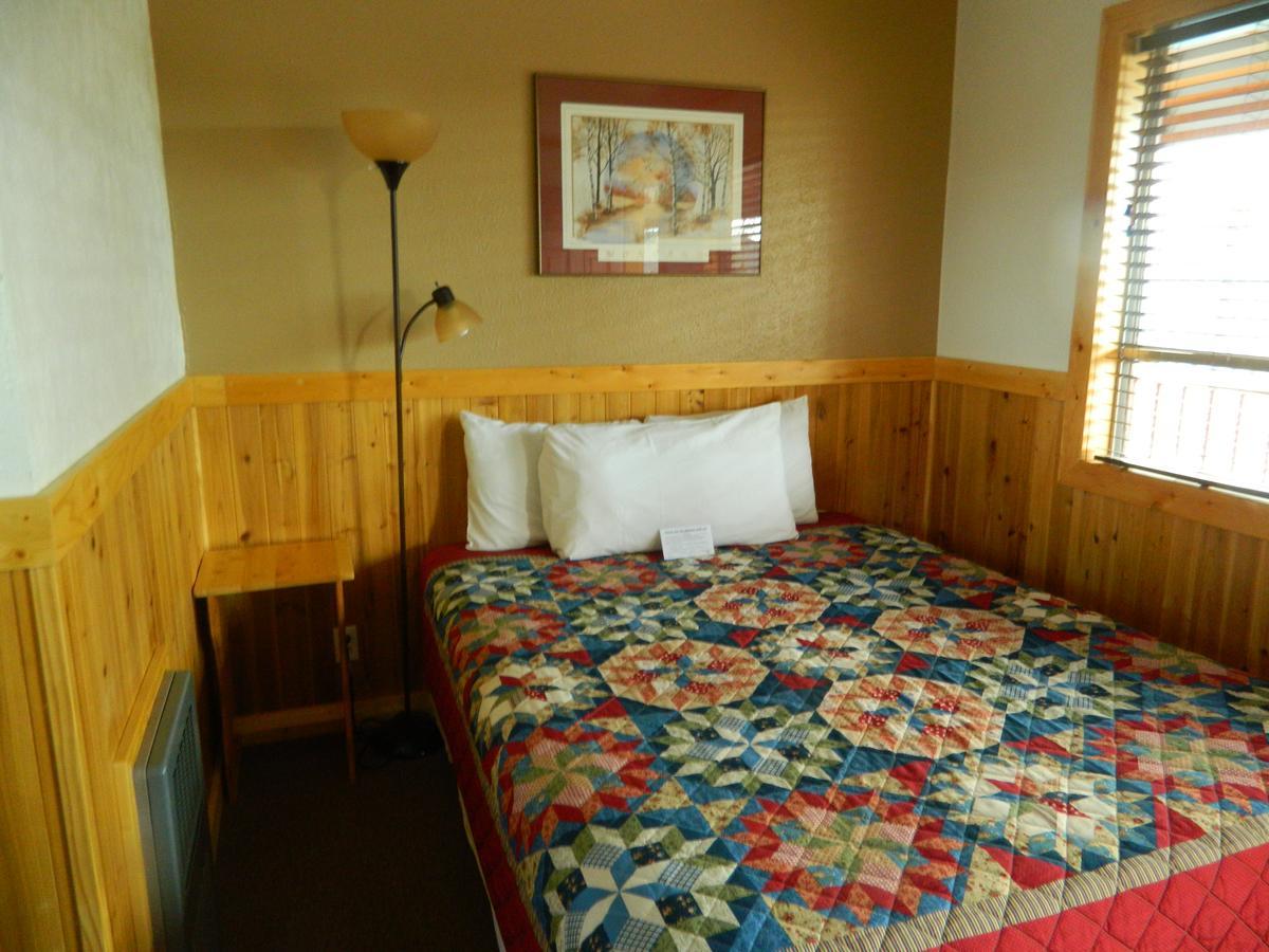 Country Motor Inn Livingston Kültér fotó