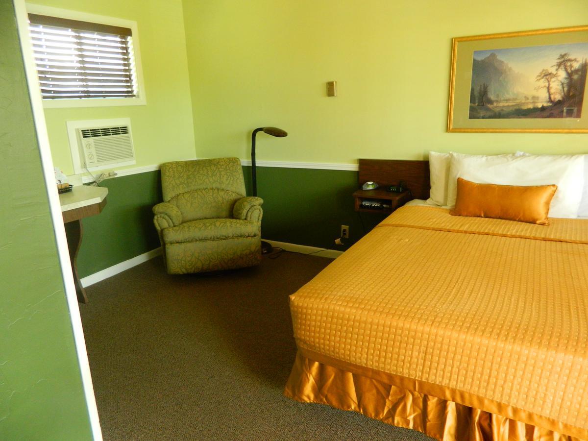 Country Motor Inn Livingston Kültér fotó