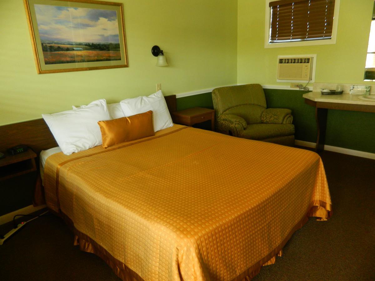 Country Motor Inn Livingston Kültér fotó