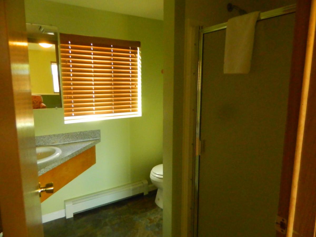 Country Motor Inn Livingston Kültér fotó