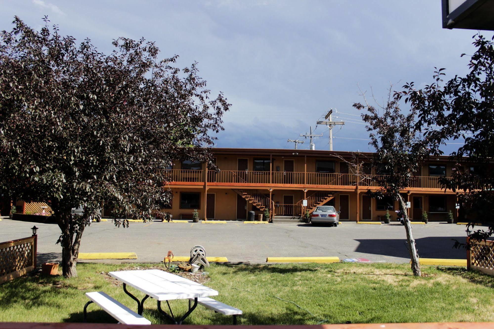 Country Motor Inn Livingston Kültér fotó