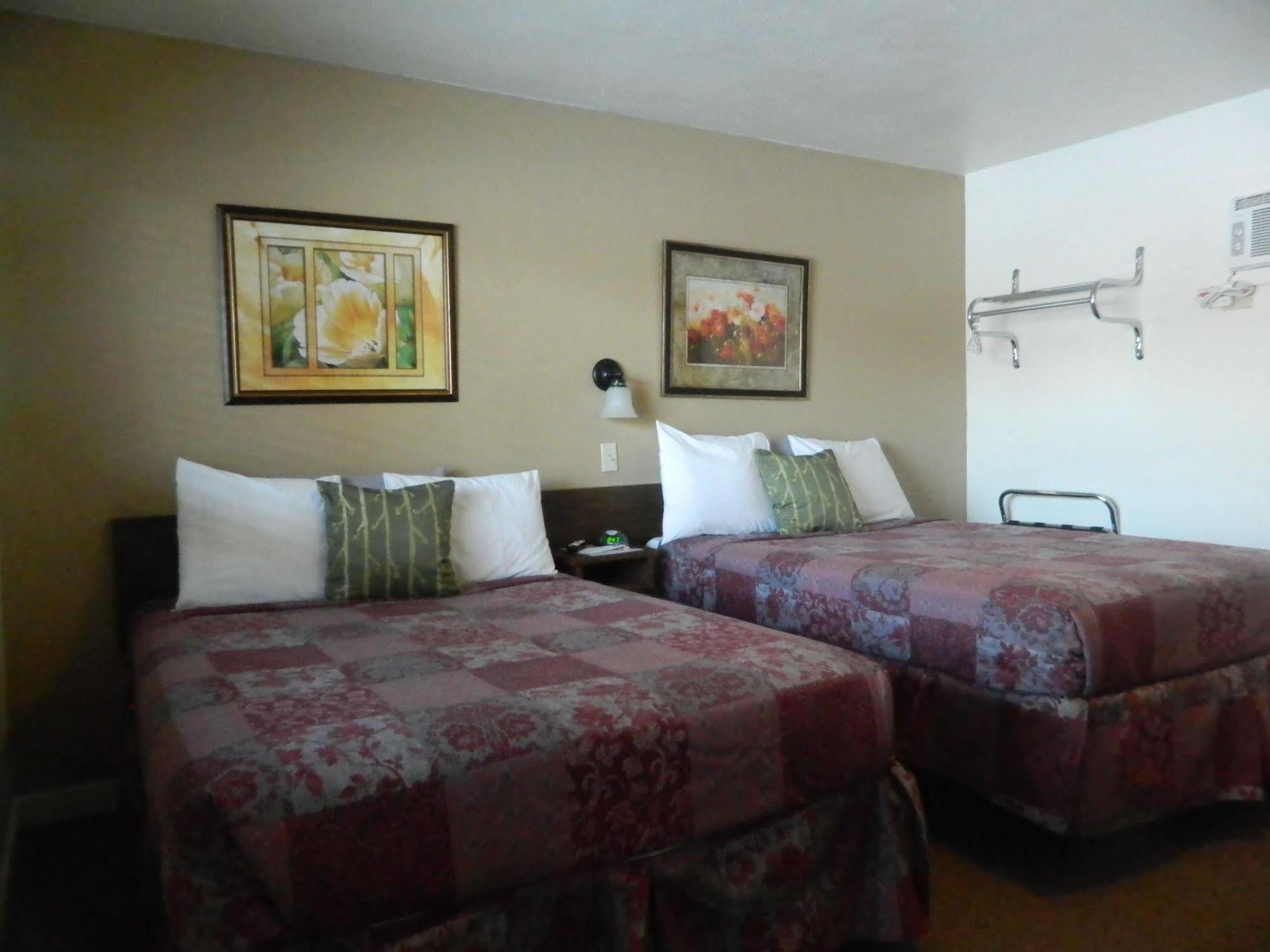 Country Motor Inn Livingston Kültér fotó