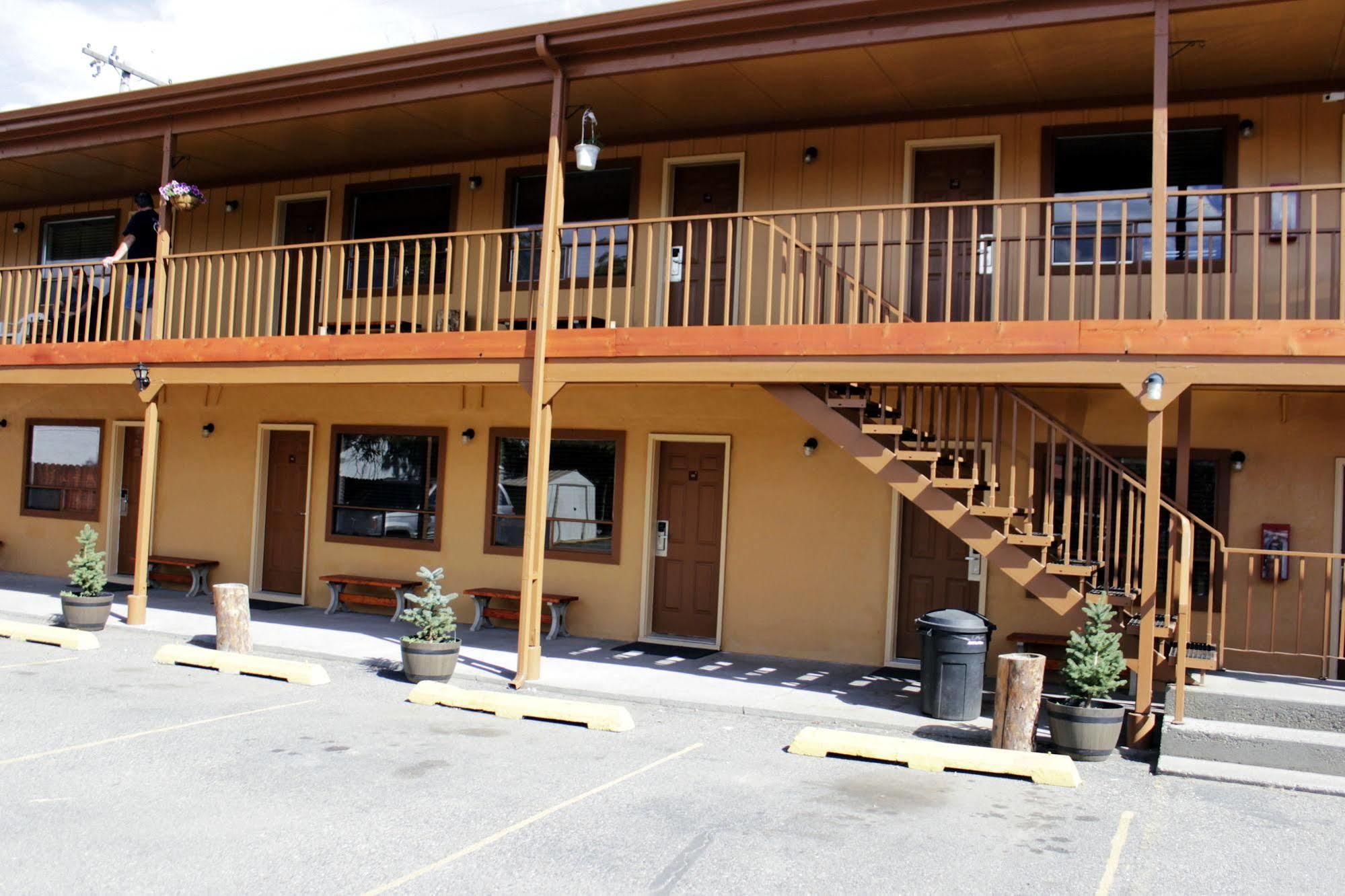 Country Motor Inn Livingston Kültér fotó